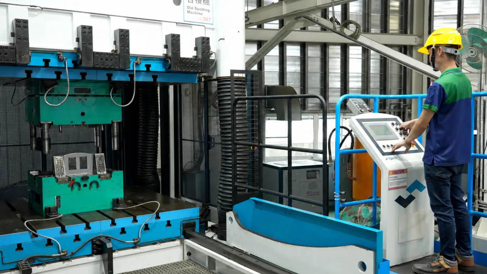 Deep-cavity tooling where draft was built into the steel